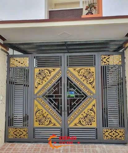 Vì sao nên chọn cửa sắt cho nhà ở, công trình tại Quận 12