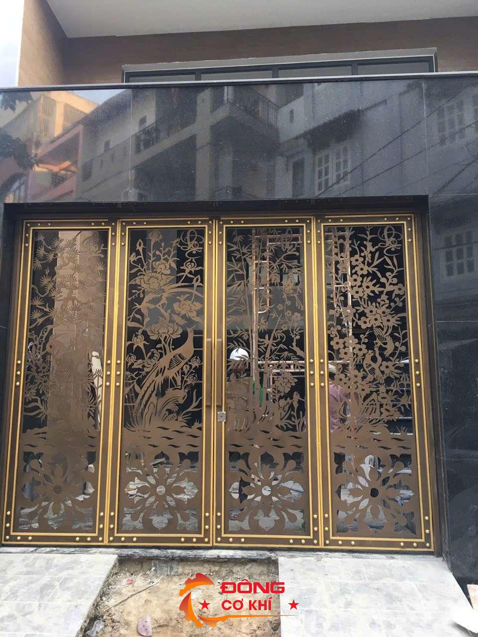 Cấu tạo cơ bản của cửa sắt lùa