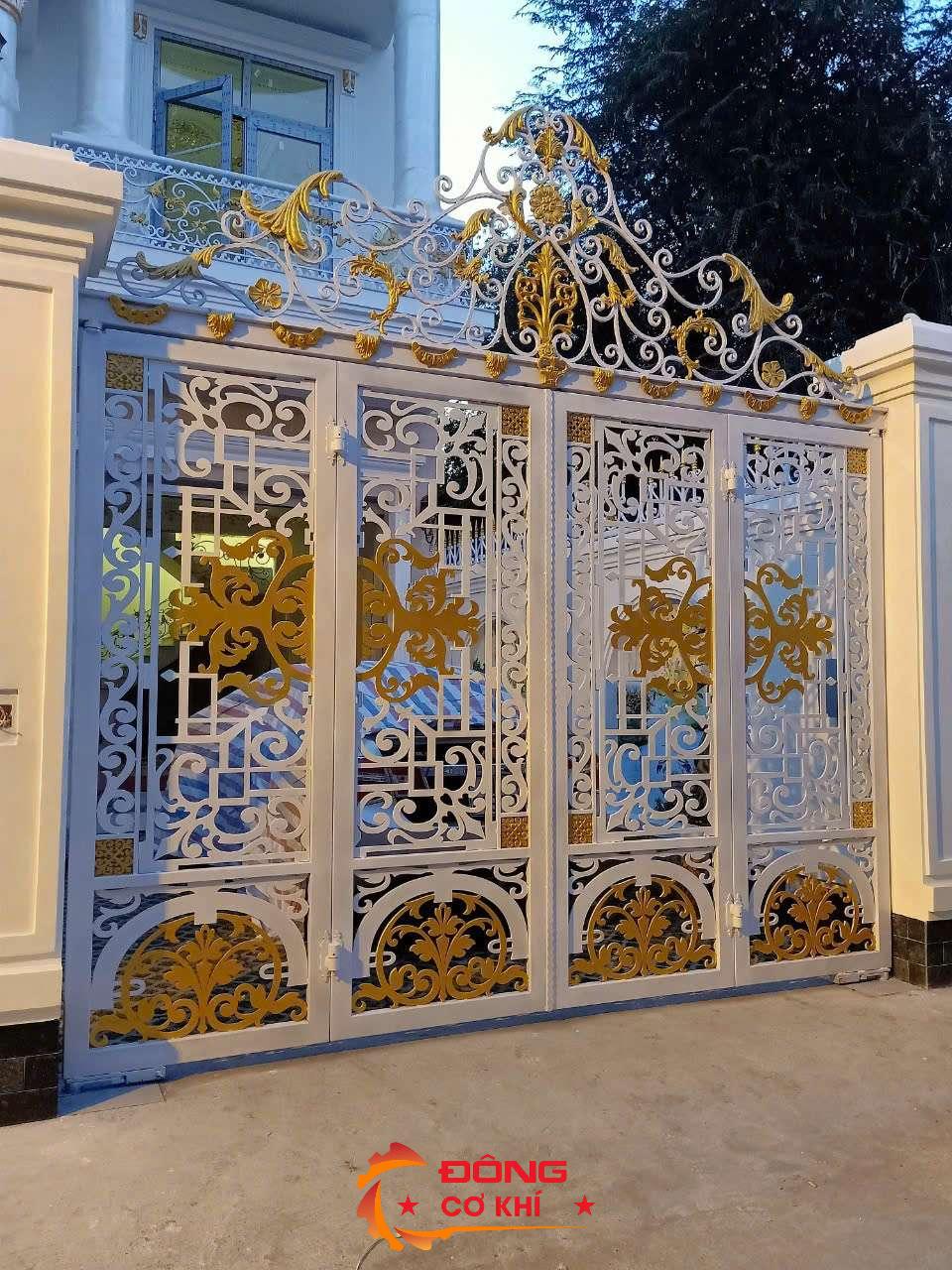 cập nhật báo giá cửa sắt 2025 trước khi thi công?